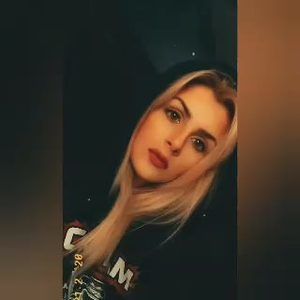 Meet your Posher, Alyssa